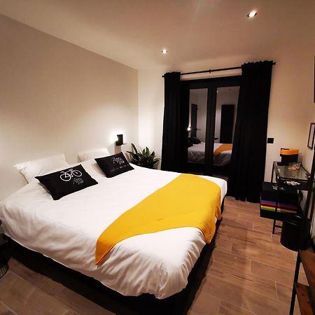 Apres-Velo Bed & Breakfast Brakel Bagian luar foto
