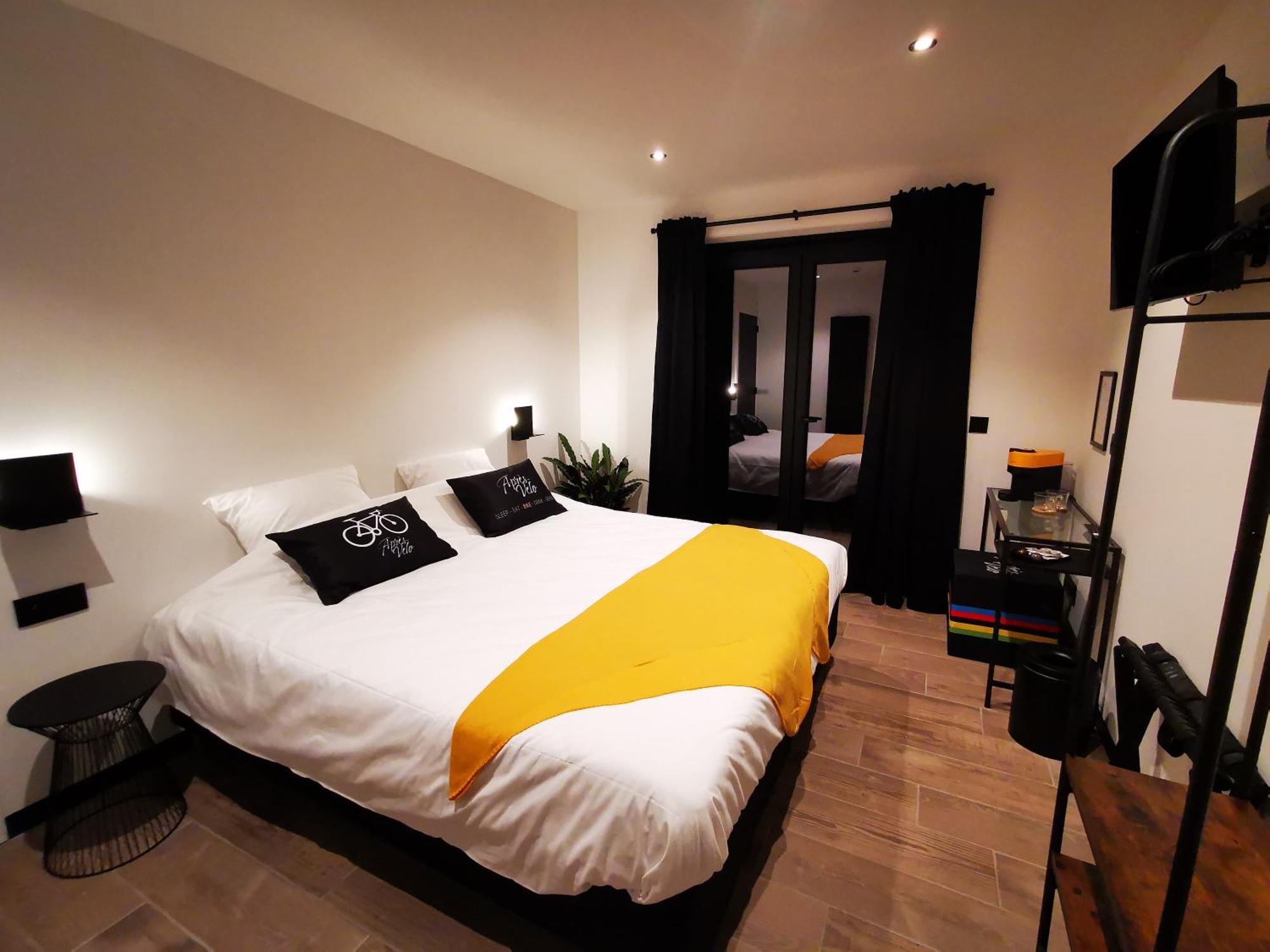 Apres-Velo Bed & Breakfast Brakel Bagian luar foto