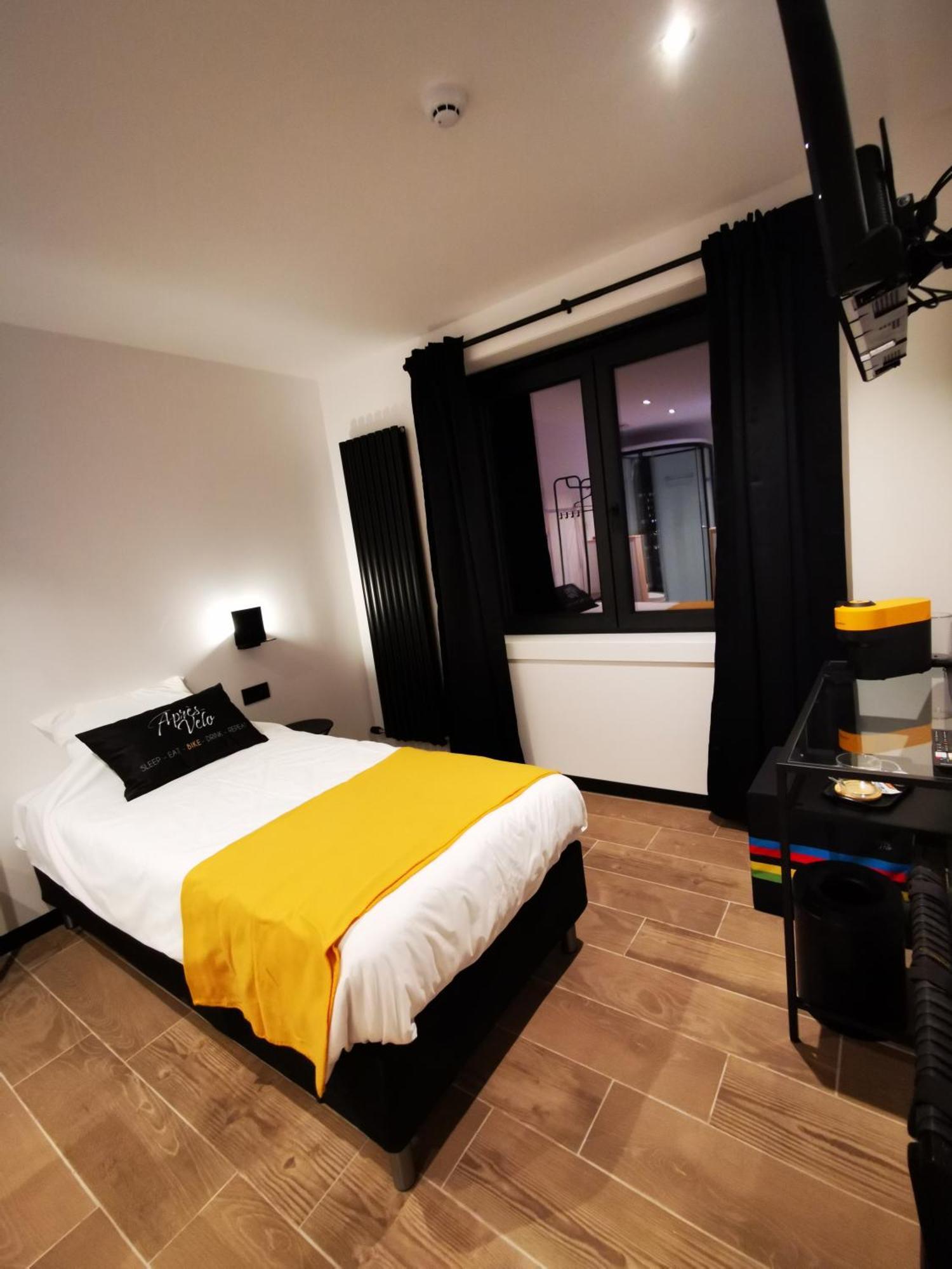 Apres-Velo Bed & Breakfast Brakel Bagian luar foto